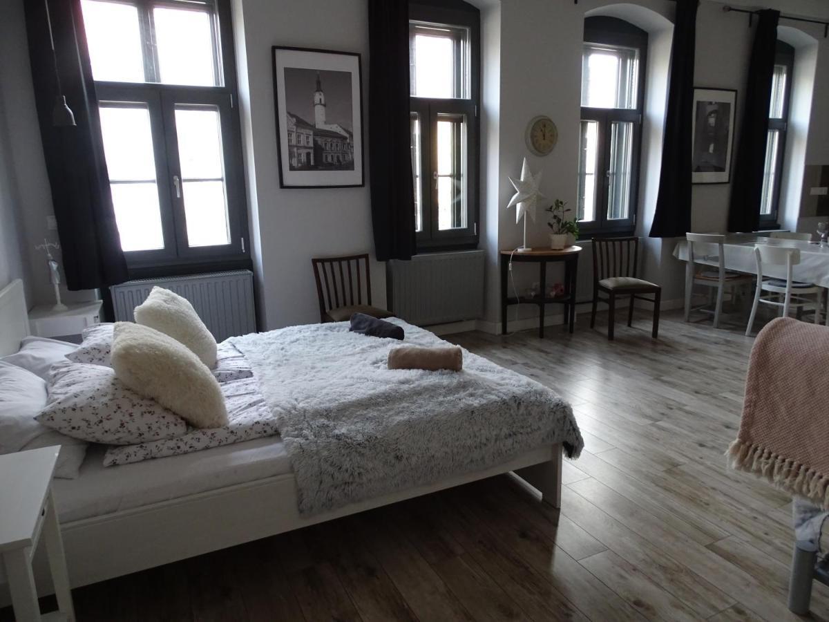 Óváros Apartman Veszprém Exterior foto