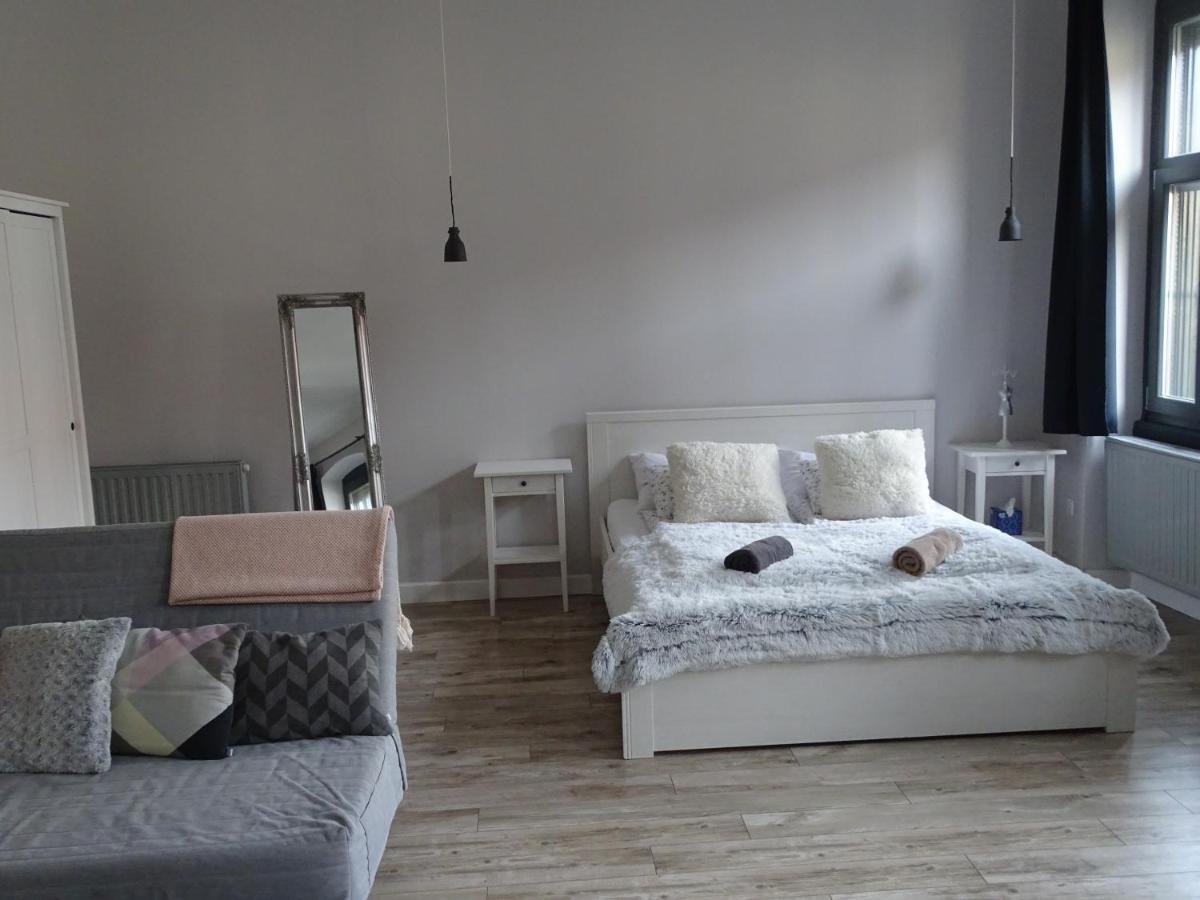 Óváros Apartman Veszprém Exterior foto