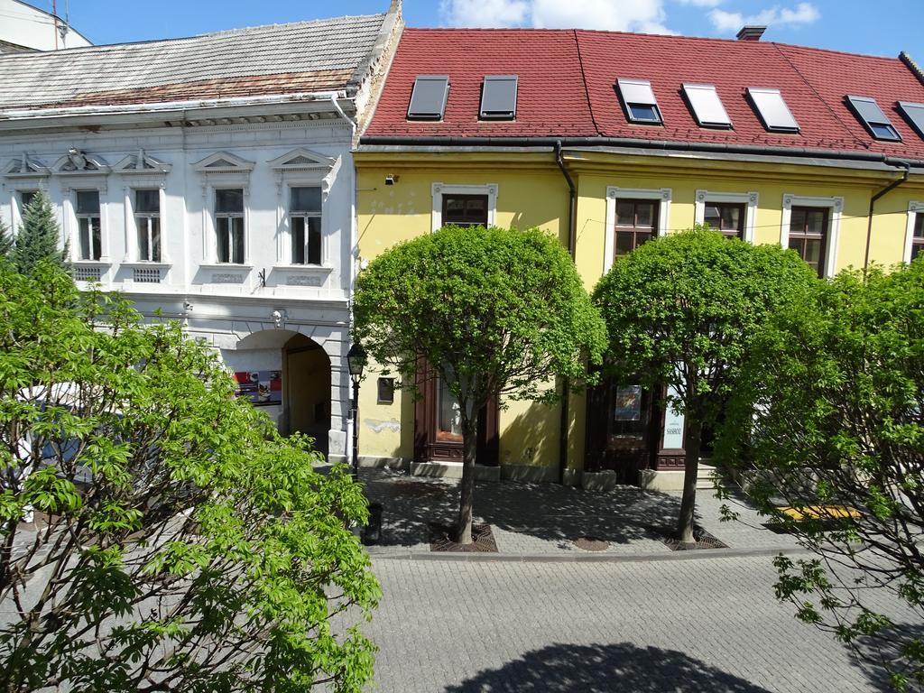 Óváros Apartman Veszprém Exterior foto